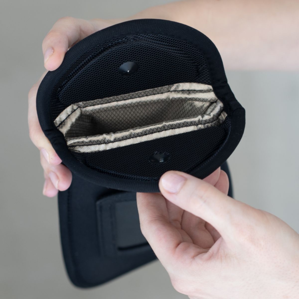 Handytasche mit Signalabschirmung